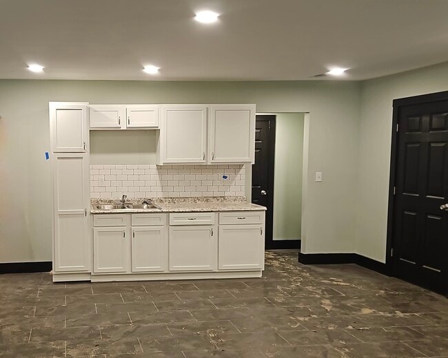 Building Photo - 1697 Baine Ave