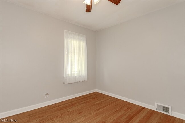 Building Photo - 1752 Brainard Rd