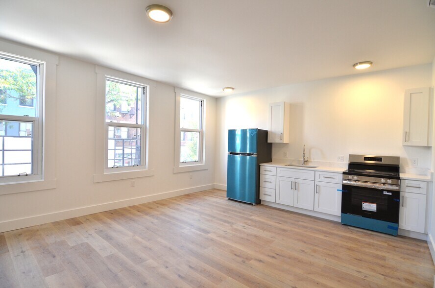 Building Photo - 1607 Race St