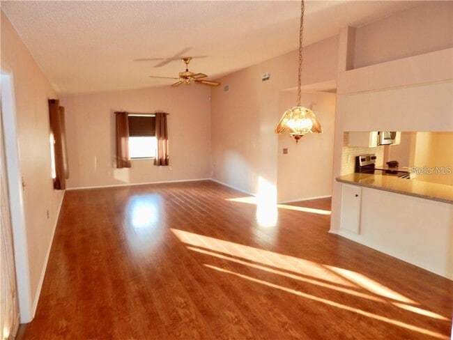 Building Photo - 8220 Westfield Dr