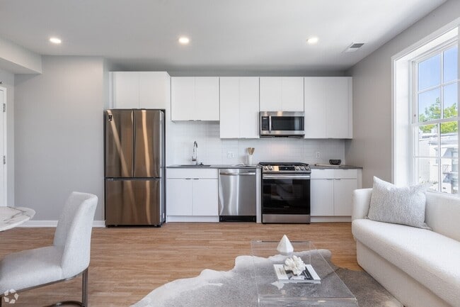 Building Photo - 2210 Wisconsin Ave NW