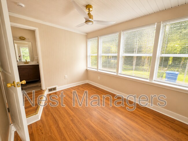 Building Photo - 1506 Swainey Ave