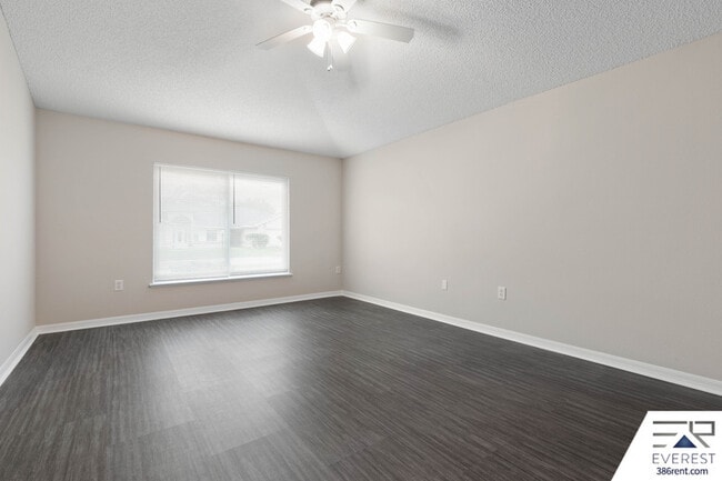 Building Photo - 13 Ryberry Dr