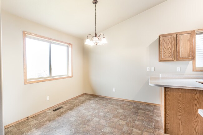 Building Photo - 2500 N Wright Ave