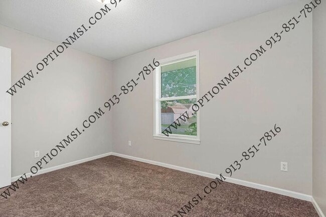 Building Photo - What a sweet ranch!