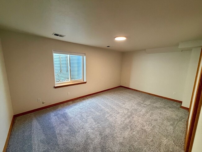 Building Photo - 3339 35th St