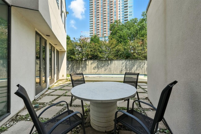 Building Photo - 2019 McClendon St