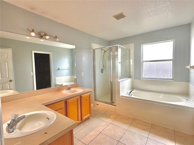 Building Photo - 5032 Adair Oak Dr