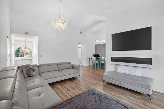 Building Photo - 2121 S Ocean Blvd