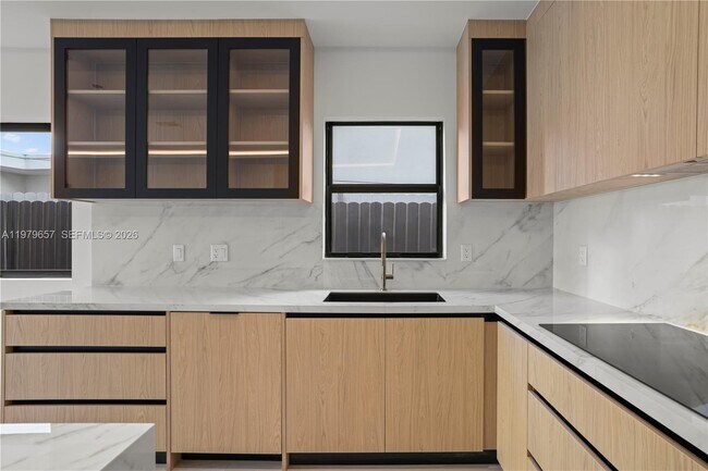 Building Photo - 3187 SW 23rd St