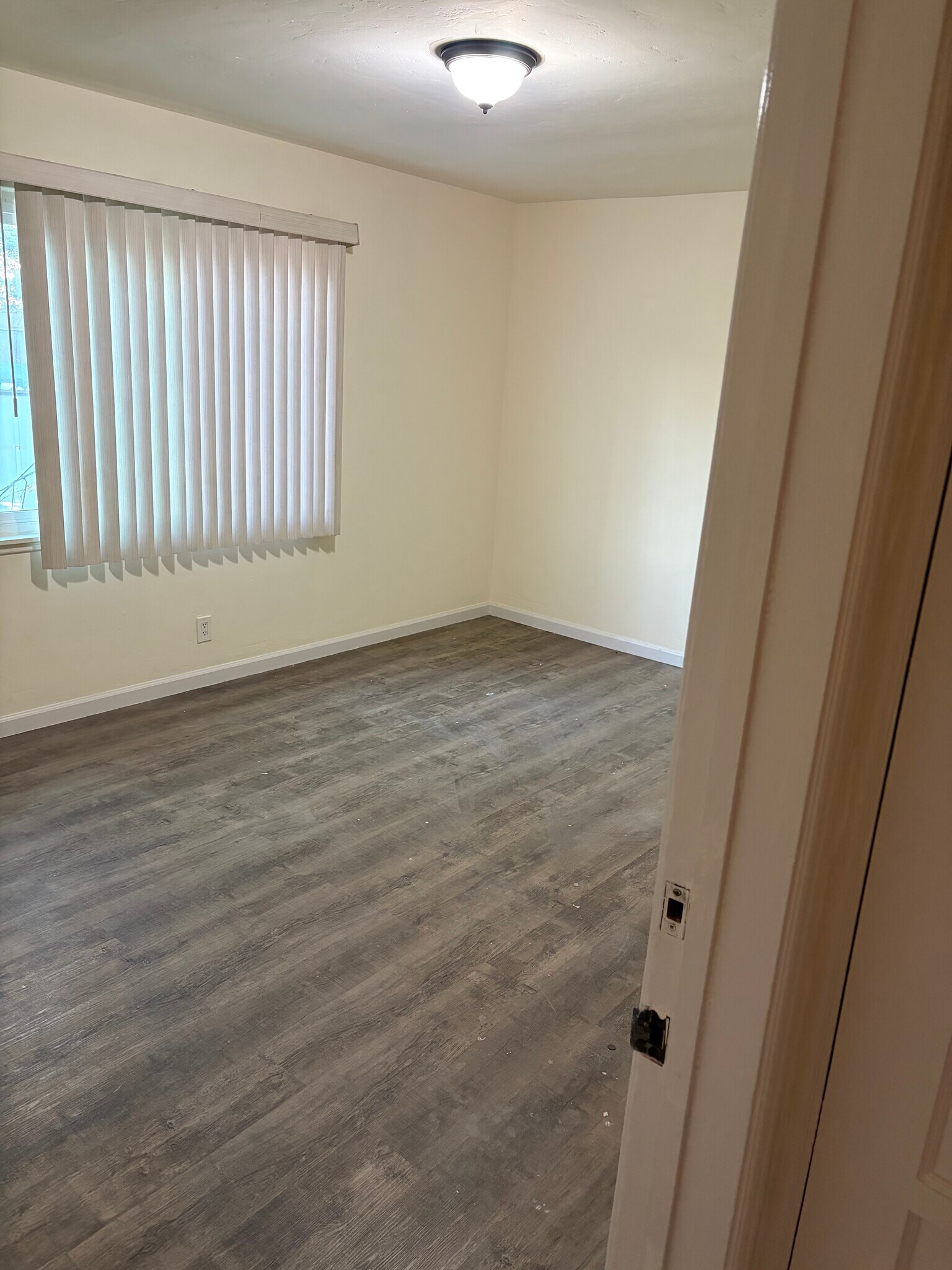 Building Photo - 4202 Spartan Cir
