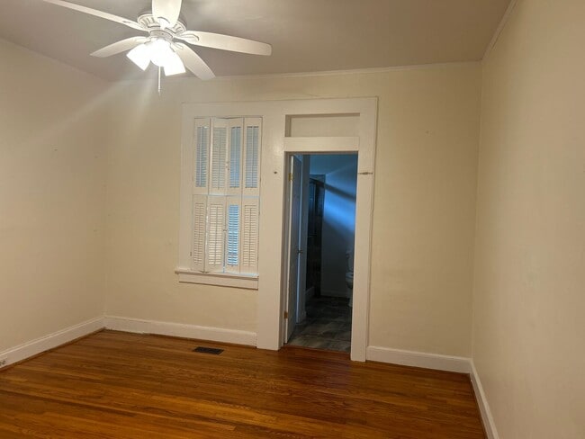 Building Photo - 1721 St Elmo Dr