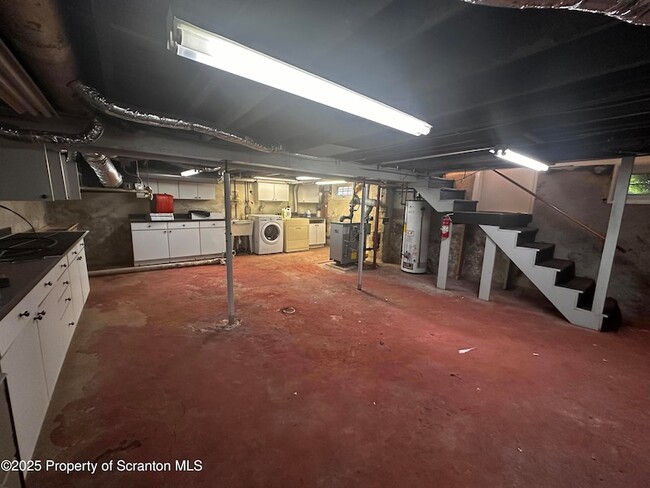 Building Photo - 1715 Tripp Ave
