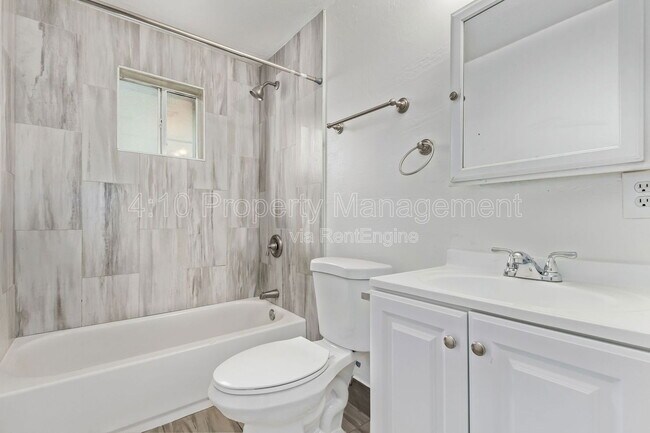 Building Photo - 1117 N 13th St