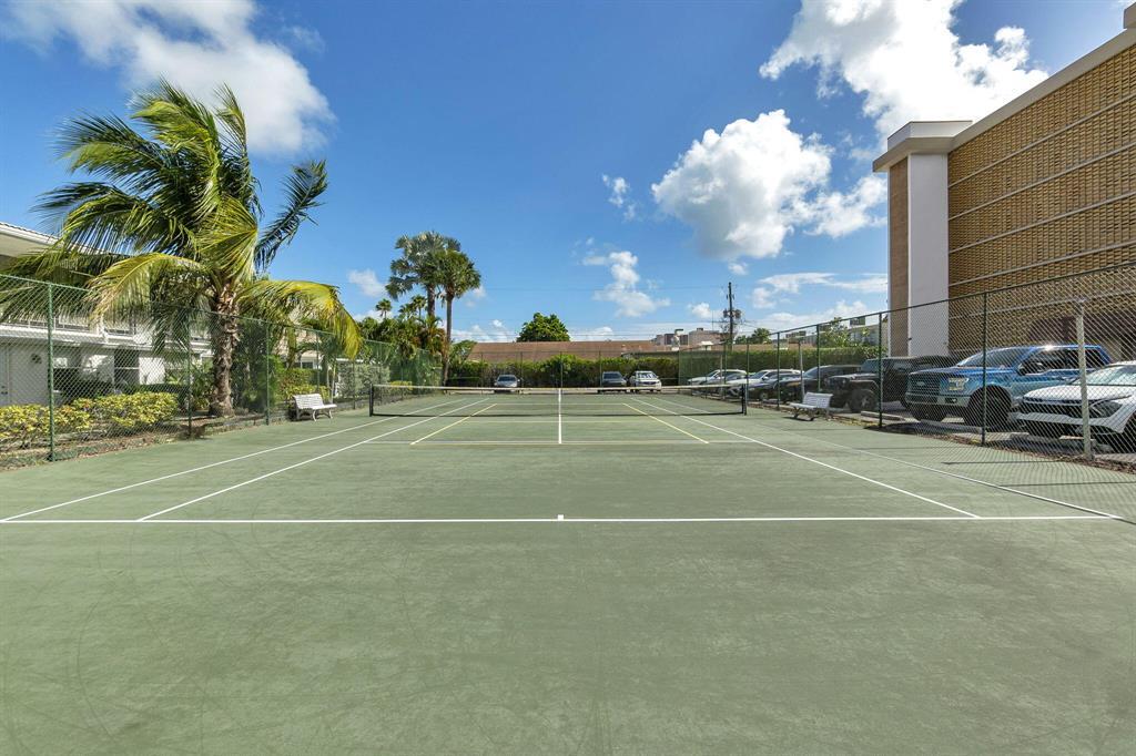 Building Photo - 2970 NE 16th Ave