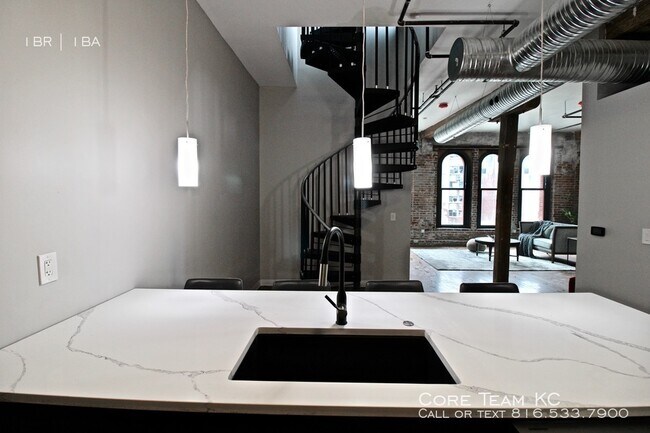 Building Photo - 1 Bedroom Artist Lofts