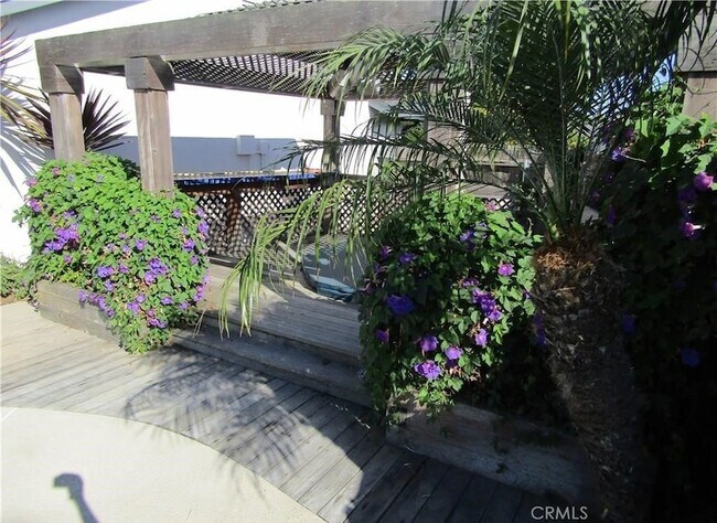 Building Photo - 8901 Shore Cir