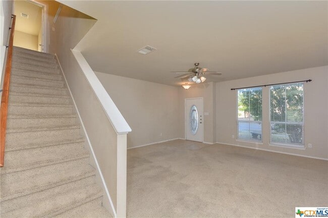 Building Photo - 2103 Ryan Dr