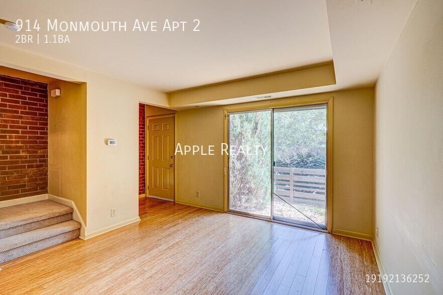 Building Photo - 914 Monmouth Ave