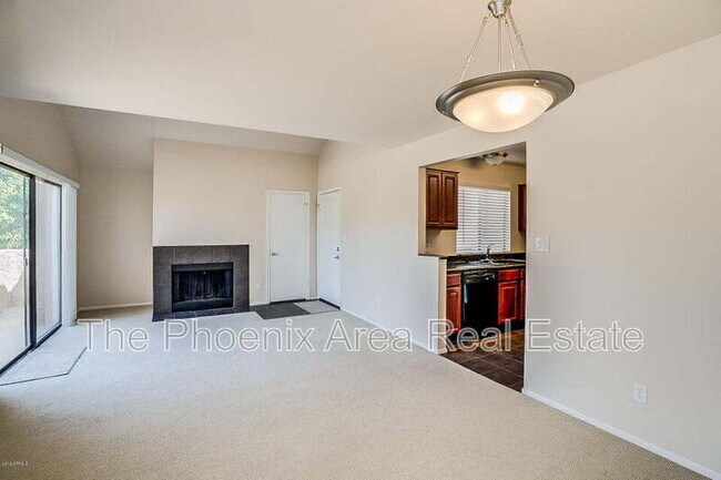 Building Photo - 10055 E Mountainview Lake Dr