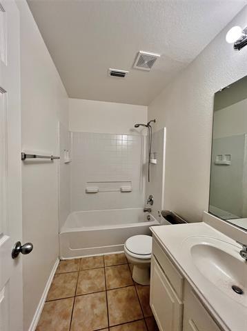 Building Photo - 620 Brookbank Dr