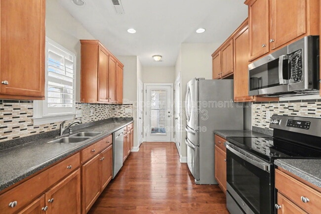 Building Photo - 2330 Bonterra Blvd