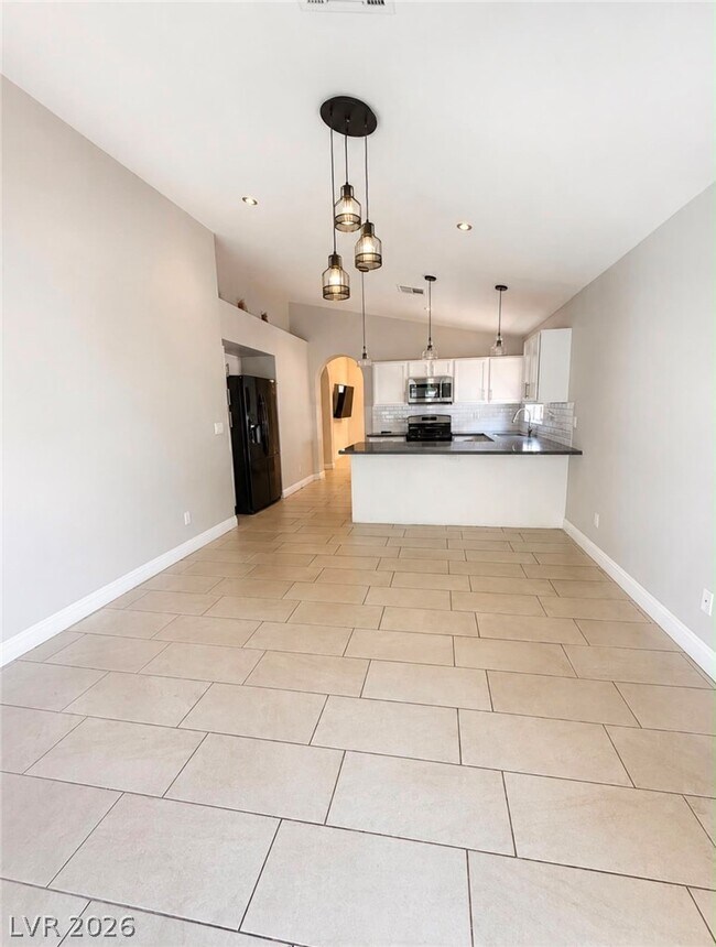 Building Photo - 9594 Bighorn Ranch Ave