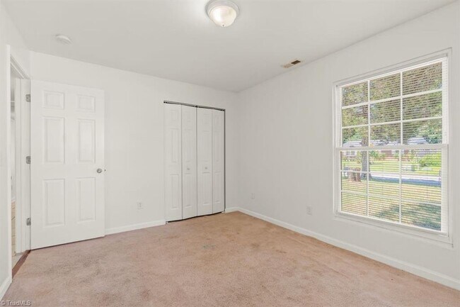 Building Photo - 1720 Gavin Dr