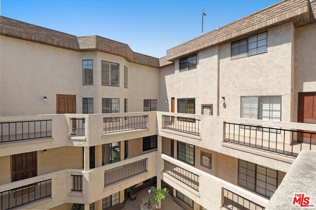 Building Photo - 12321 Ocean Park Blvd
