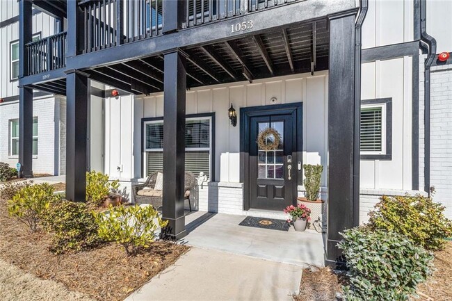 Building Photo - 1052 Knoxboro Ln