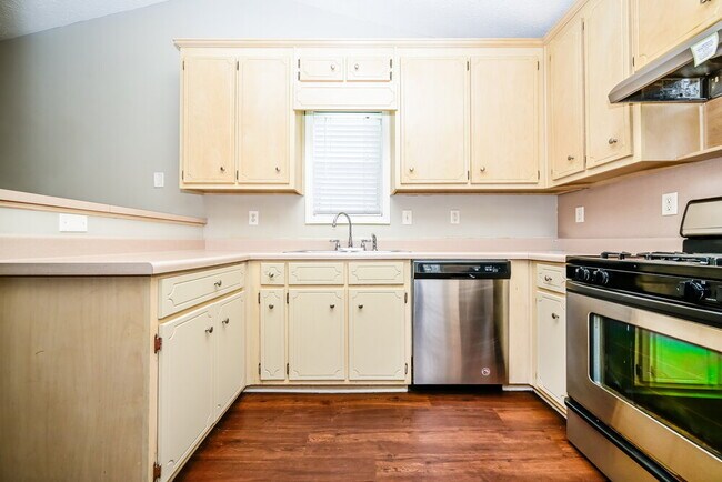 Building Photo - 717 Kaylors Meadow