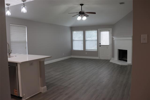 Building Photo - 1425 Knottingham Dr