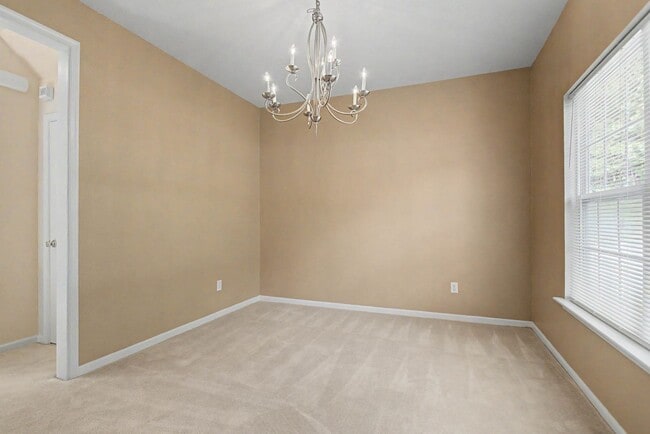 Building Photo - 354 Canaan Cir