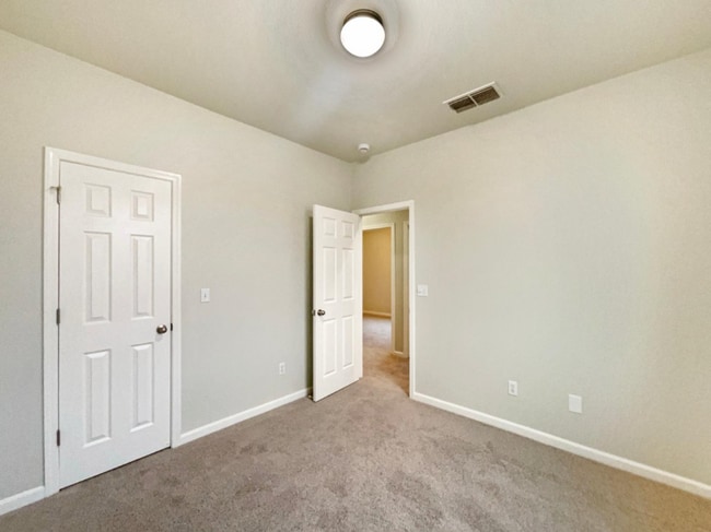 Building Photo - 3039 Torland St