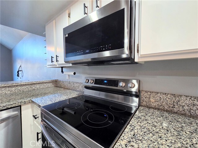 Building Photo - 505 W 5th St