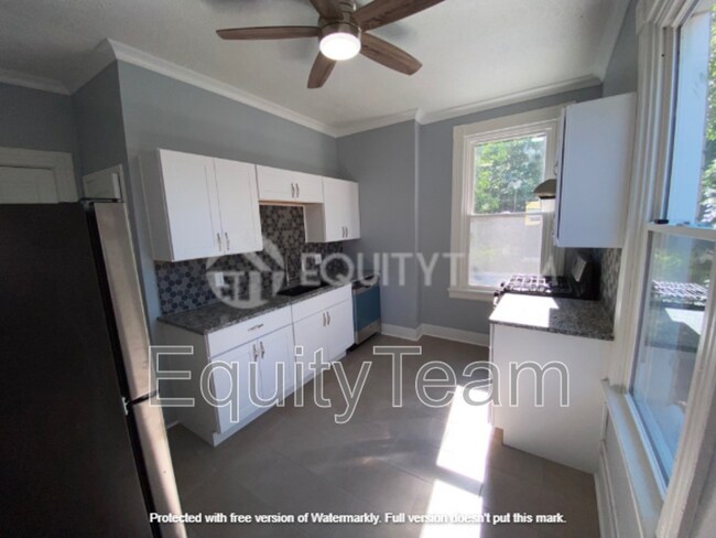 Building Photo - 3318 Graydon Ave