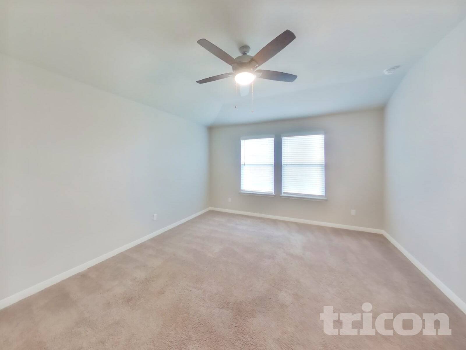 Building Photo - 13602 Paxton Blvd