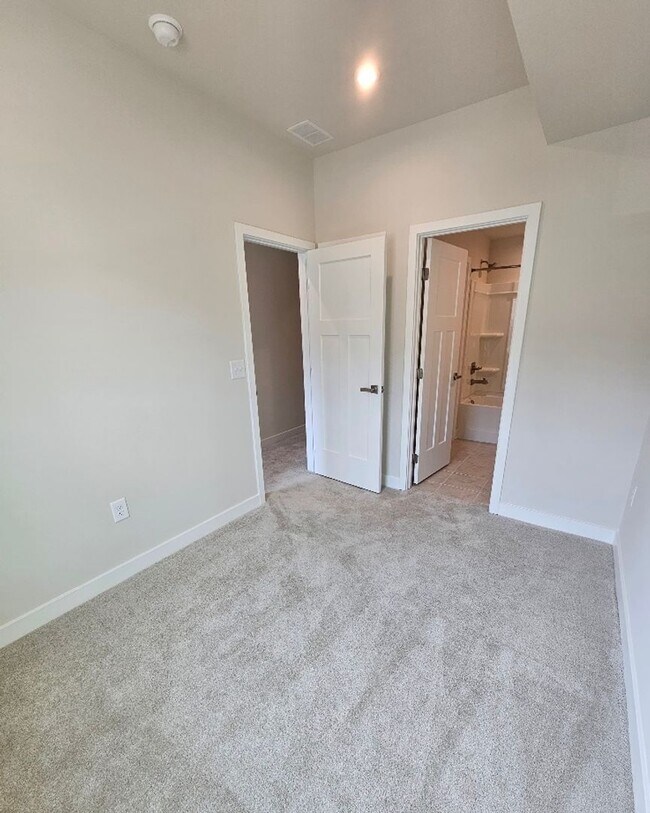 Building Photo - Long Term Rental Townhouse in Forest Pines - Myrtle Beach, SC