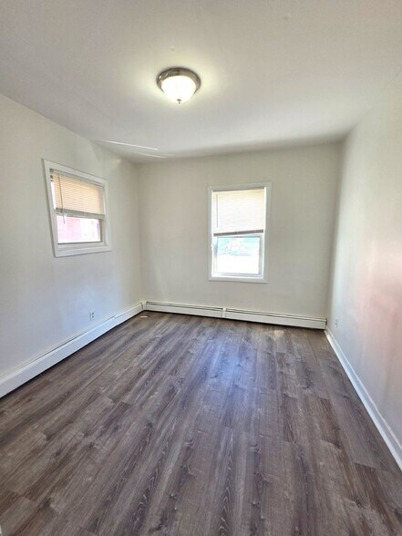 Building Photo - 91-99 Ives Street