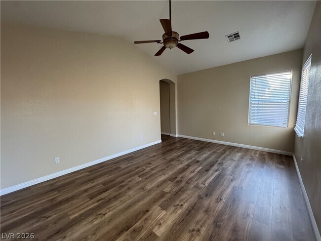 Building Photo - 2294 Tedesca Dr