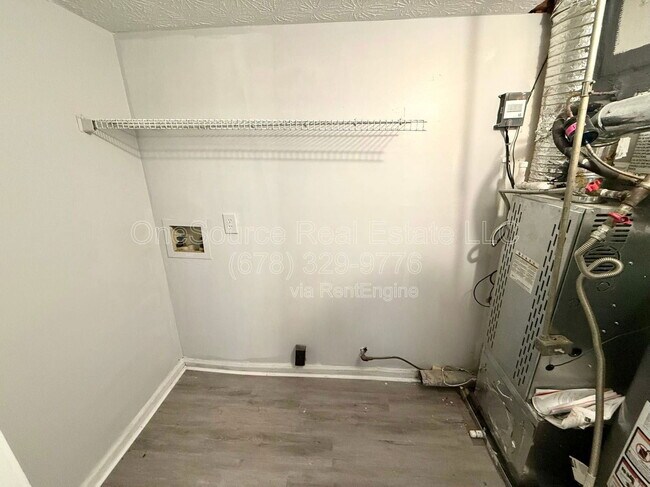 Building Photo - 3628 N Hopkins Ct