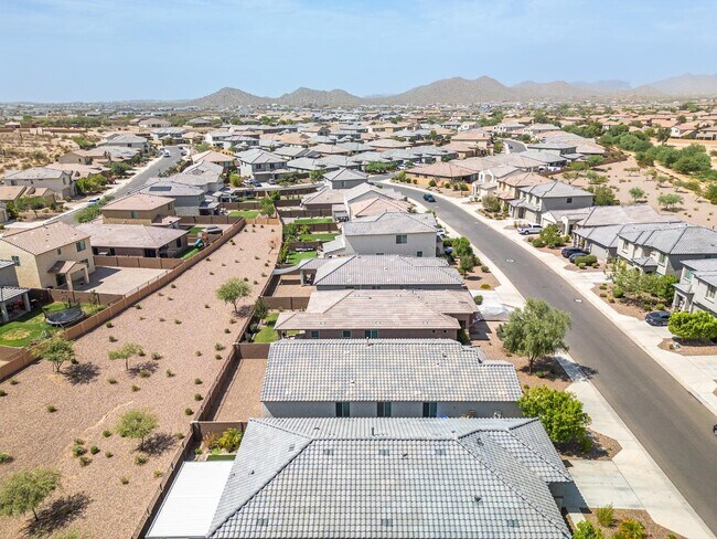 Building Photo - 32305 Daylight Dr