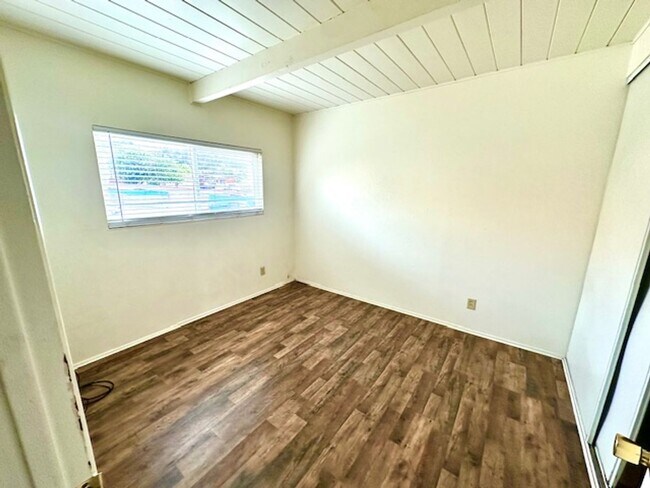 Building Photo - 5071 Appian Way