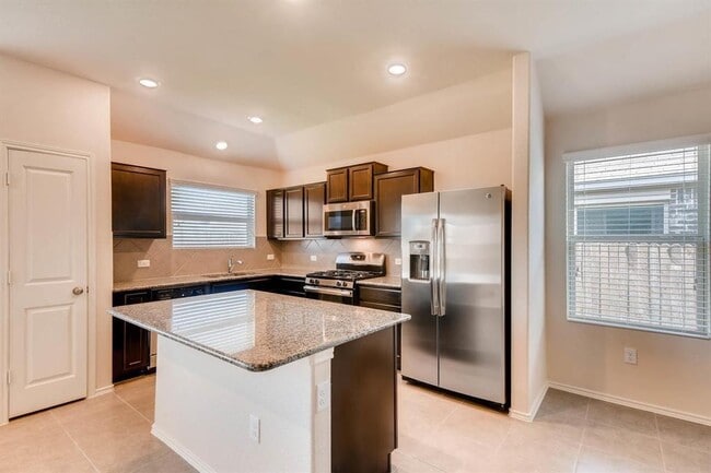 Building Photo - 121 Andesite Trl