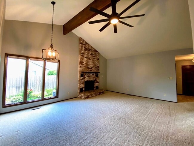 Building Photo - 117 Juniper Drive