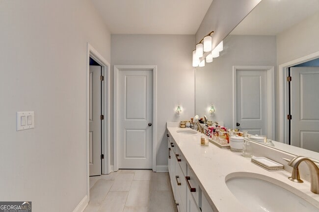 Building Photo - 6010 Bracken Brown Dr