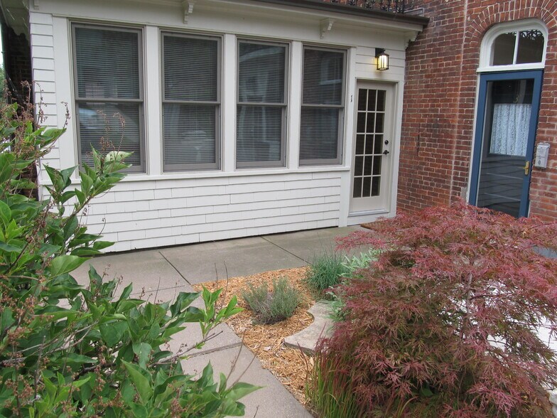 Entry from Street - 301 W 2nd St