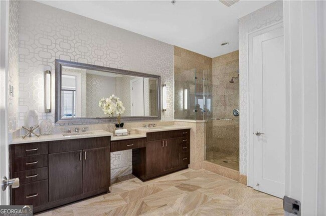 Building Photo - 1065 Peachtree St NE