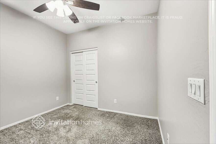 Building Photo - 39997 W Jenna Ln