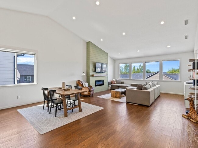 Building Photo - Stylish 3bd 2ba Home in Jackie's Landing n...